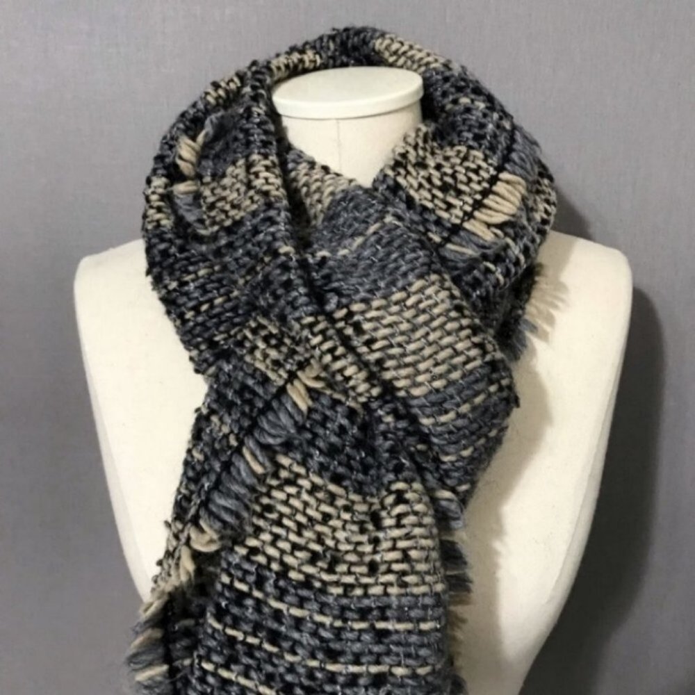 SOLD❌❌❌ Gray | Cream | Black Acrylic Blend Fringe Scarf - Picture 5 of 7